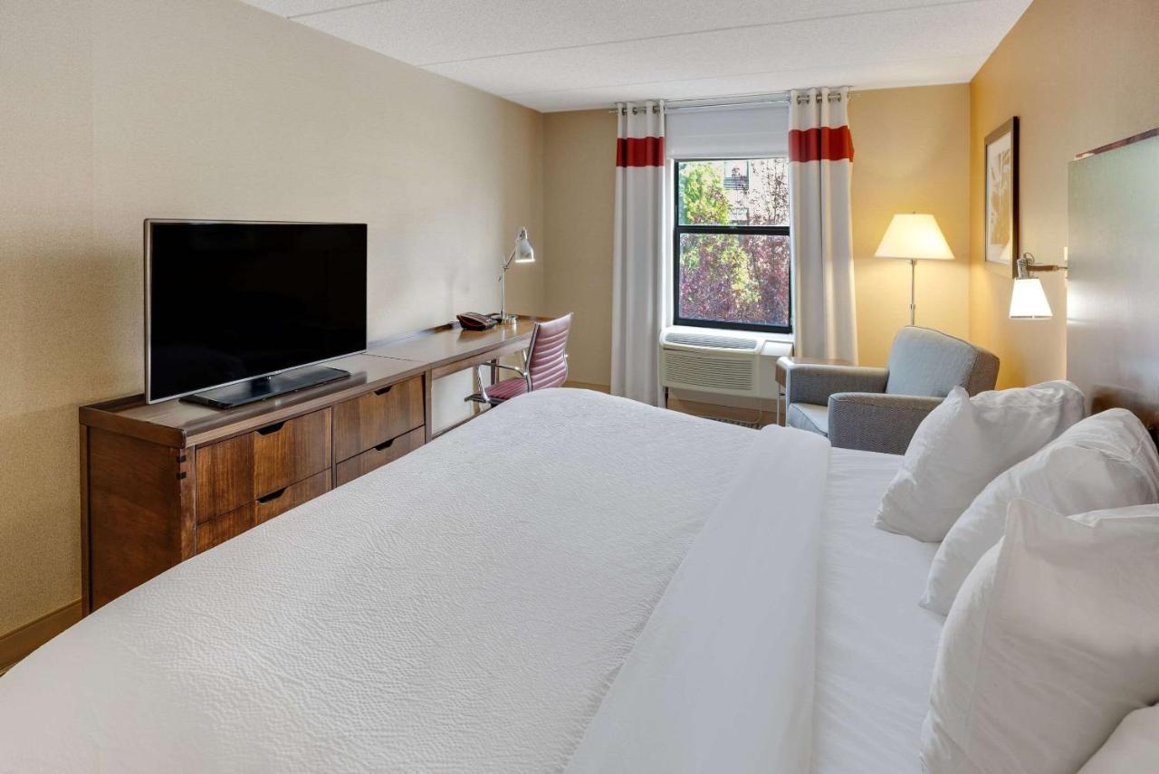 The Crossroads Hotel - Newburgh Luaran gambar