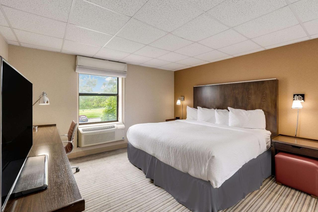 The Crossroads Hotel - Newburgh Luaran gambar